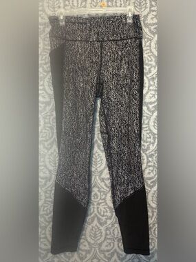 Lululemon Fit Physique Tights  size 8-10